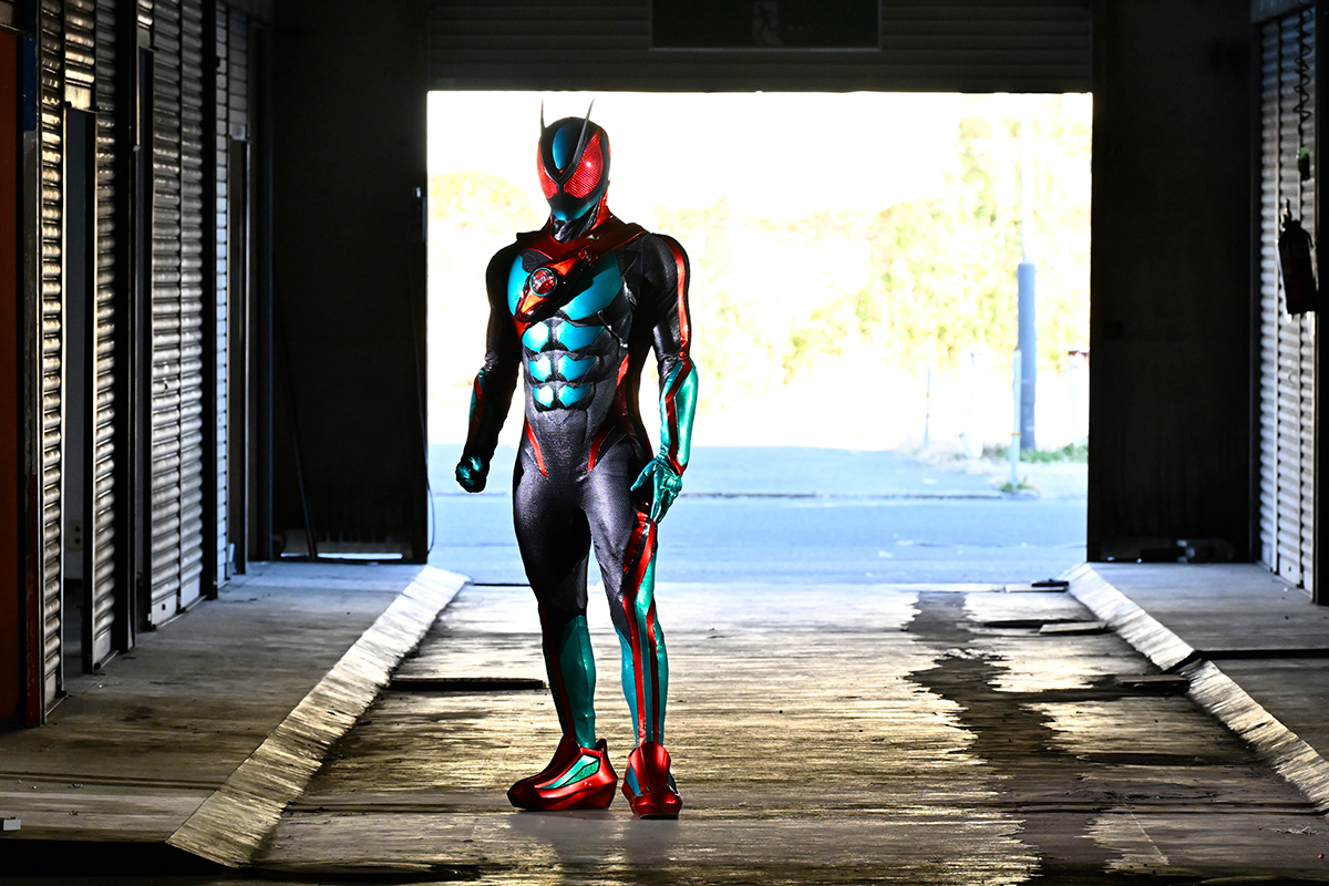 Kamen Rider Zeztz: quando o herói vai lutar fora do mundo dos